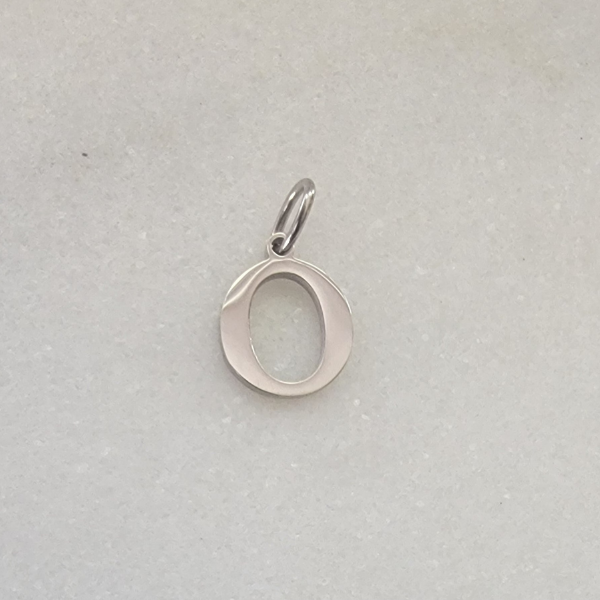 Medium Initial O