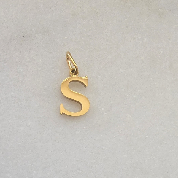 Medium Initial S
