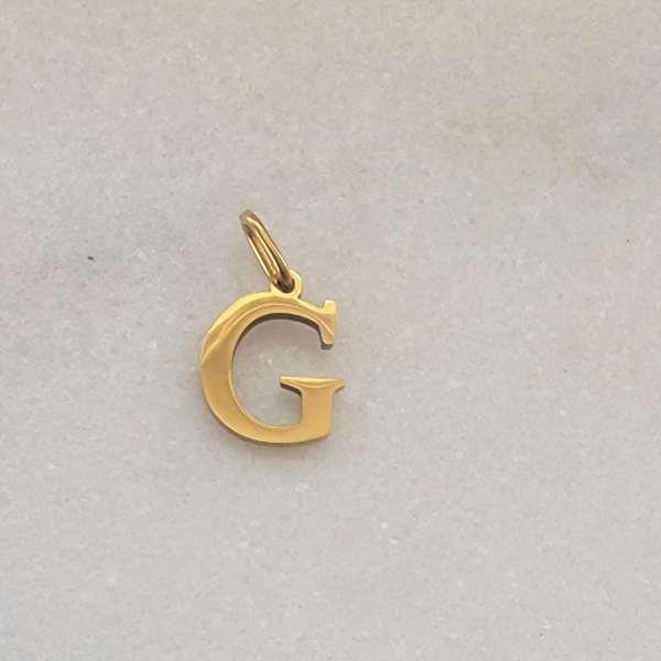 Medium Initial G