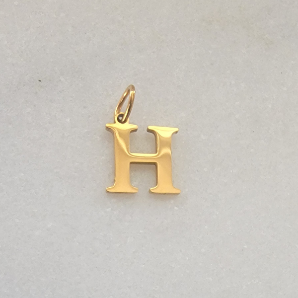 Medium Initial H
