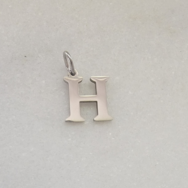 Medium Initial H