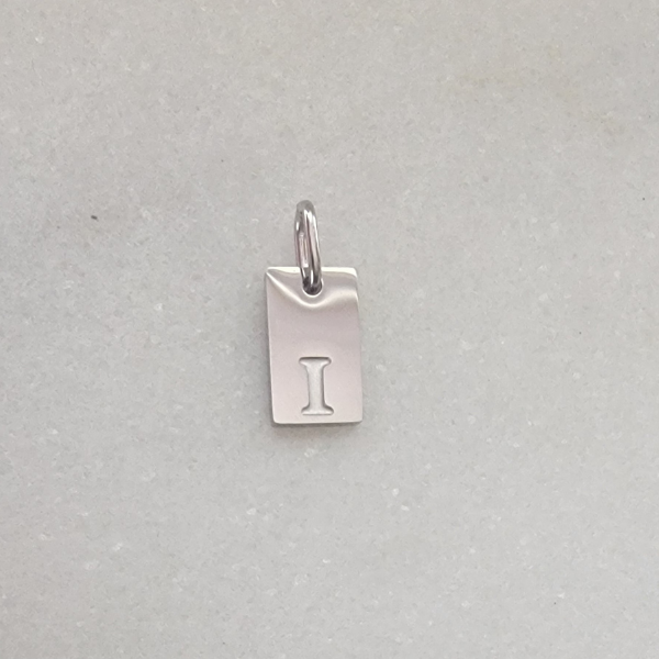 Small Tag Initial I