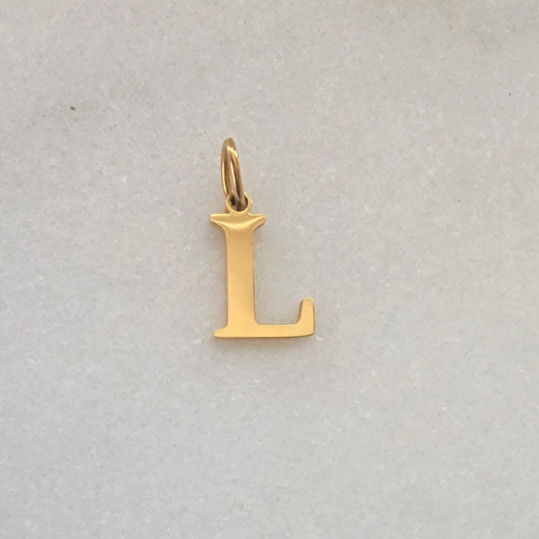 Medium Initial L